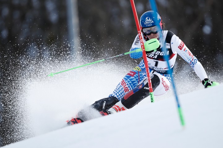 Vstupenky na Vlhovú? Slovinci pýtajú od Slovákov 100€ za lístok na tribúnu!